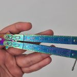 Sport si Outdoor - Camping - Cutite, bricege si accesorii - Cutite si bricege - Cutit fluture Butterfly, Balisong 21.50cm, fade clasic, fara tais, de antrenament - Infinity.ro