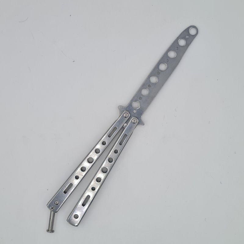 Sport si Outdoor - Camping - Cutite, bricege si accesorii - Cutite si bricege - Cutit fluture Butterfly, Balisong  22.50 cm, gri, fara tais, de antrenament, model simplu - Infinity.ro