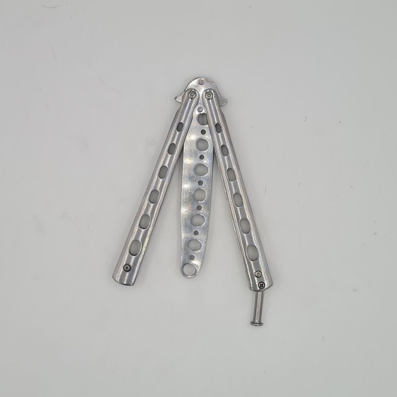 Sport si Outdoor - Camping - Cutite, bricege si accesorii - Cutite si bricege - Cutit fluture Butterfly, Balisong  21 cm, gri,  fara tais, de antrenament, model cercuri - Infinity.ro