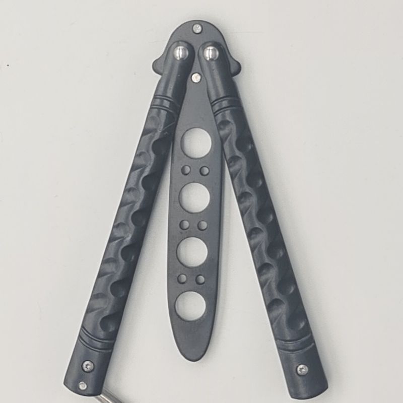 Sport si Outdoor - Camping - Cutite, bricege si accesorii - Cutite si bricege - Cutit Butterfly, Balisong fara tais, 22 cm, negru, model adancituri zigzag - Infinity.ro