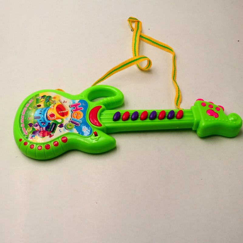 Jucarii, Copii si Bebe - Jucarii si jocuri - Jucarii de rol - Instrumente muzicale de jucarie - Chitara de Jucarie Pentru Copii cu Agatatoare de Gat, Sunete, 30 cm, Verde - Infinity.ro