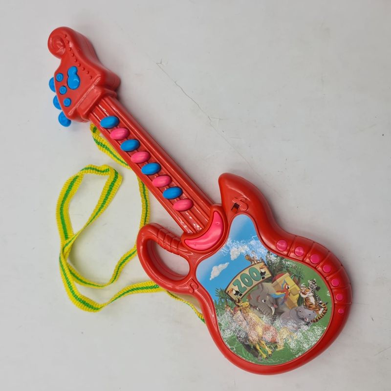 Jucarii, Copii si Bebe - Jucarii si jocuri - Jucarii de rol - Instrumente muzicale de jucarie - Chitara de Jucarie Pentru Copii cu Agatatoare de Gat, Sunete, 30 cm, Rosu - Infinity.ro
