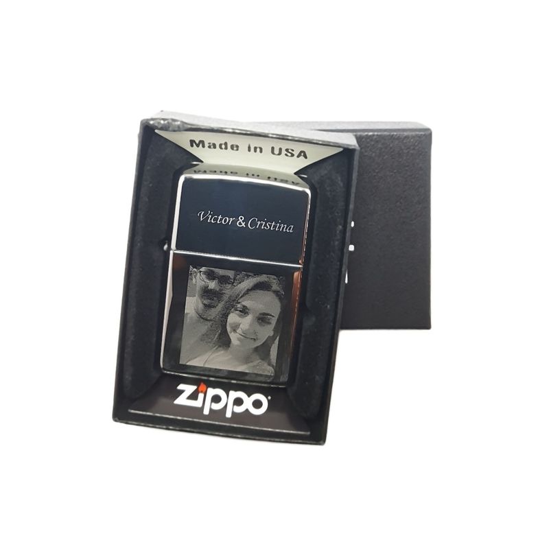 Market - Tutun si tigari - Articole si accesorii tutun - Bricheta Zippo Personalizata cu Poza si Textul Tau - Infinity.ro