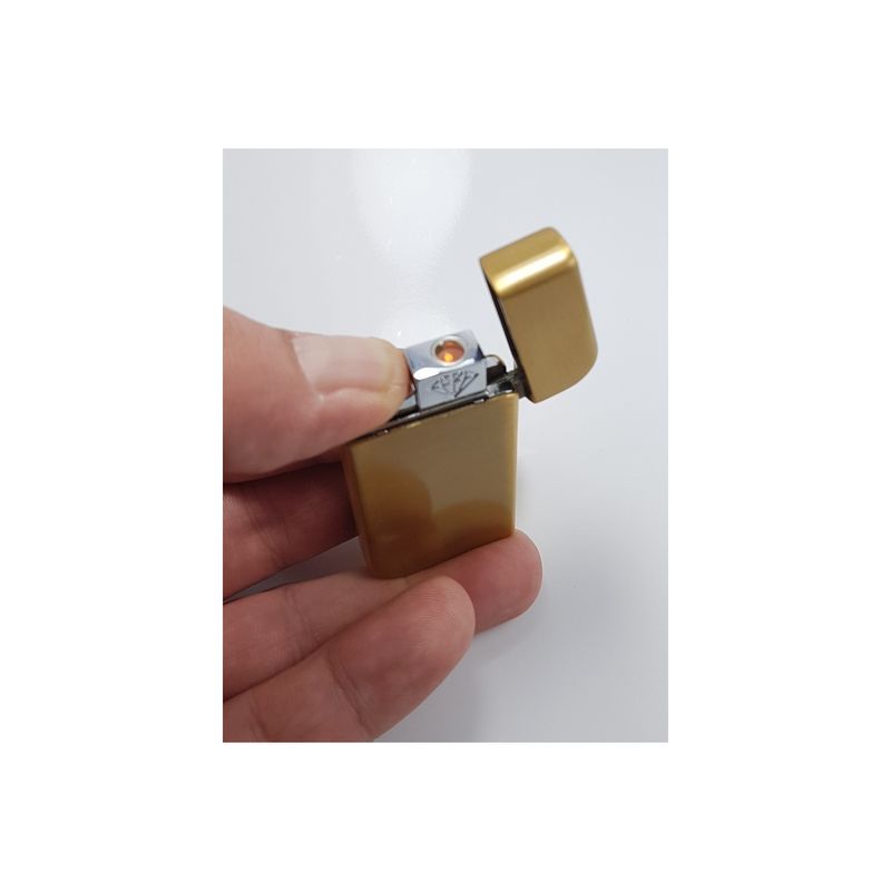 Market - Tutun si tigari - Articole si accesorii tutun - Bricheta Personalizata Aurie, Antivant, Gravata cu Textul Tau, E2 - Infinity.ro