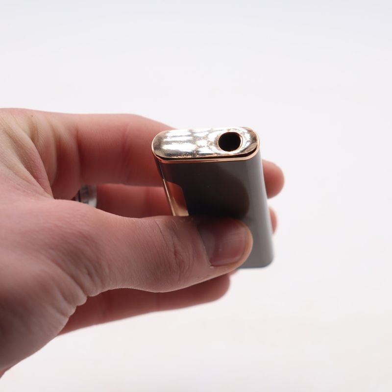 Market - Tutun si tigari - Articole si accesorii tutun - Bricheta neagra cu buton auriu, antivant, reincarcabila - Infinity.ro