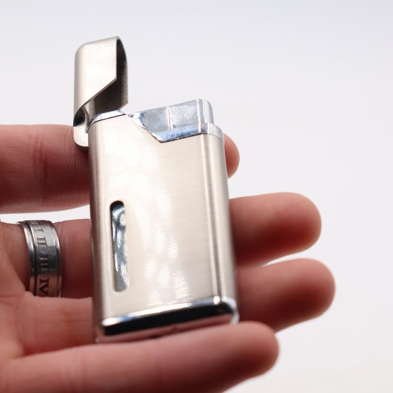 Market - Tutun si tigari - Articole si accesorii tutun - Bricheta Gri, Model Zigzag, Antivant, Reincarcabila - Infinity.ro