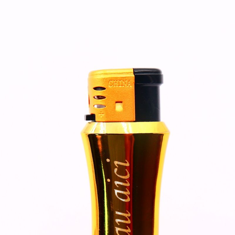 Market - Tutun si tigari - Articole si accesorii tutun - Bricheta cu gaz, antivant, reincarcabila, galbena, personalizata cu textul tau - Infinity.ro