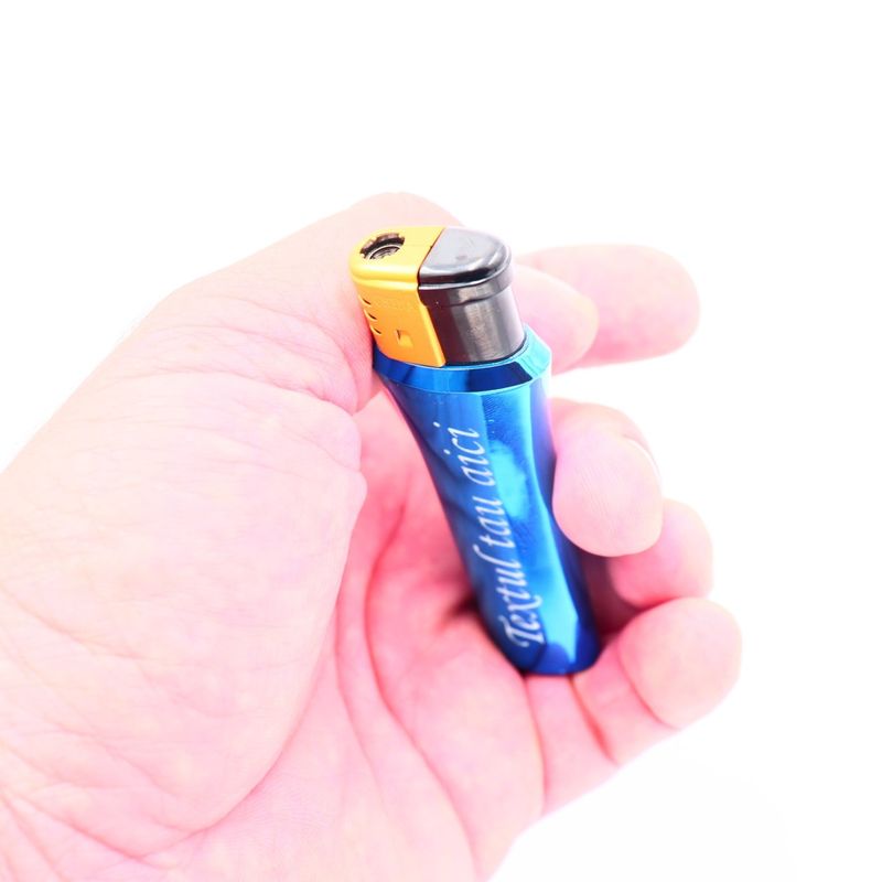 Market - Tutun si tigari - Articole si accesorii tutun - Bricheta Anti-vant Gravata cu Textul Tau, Albastru - Infinity.ro