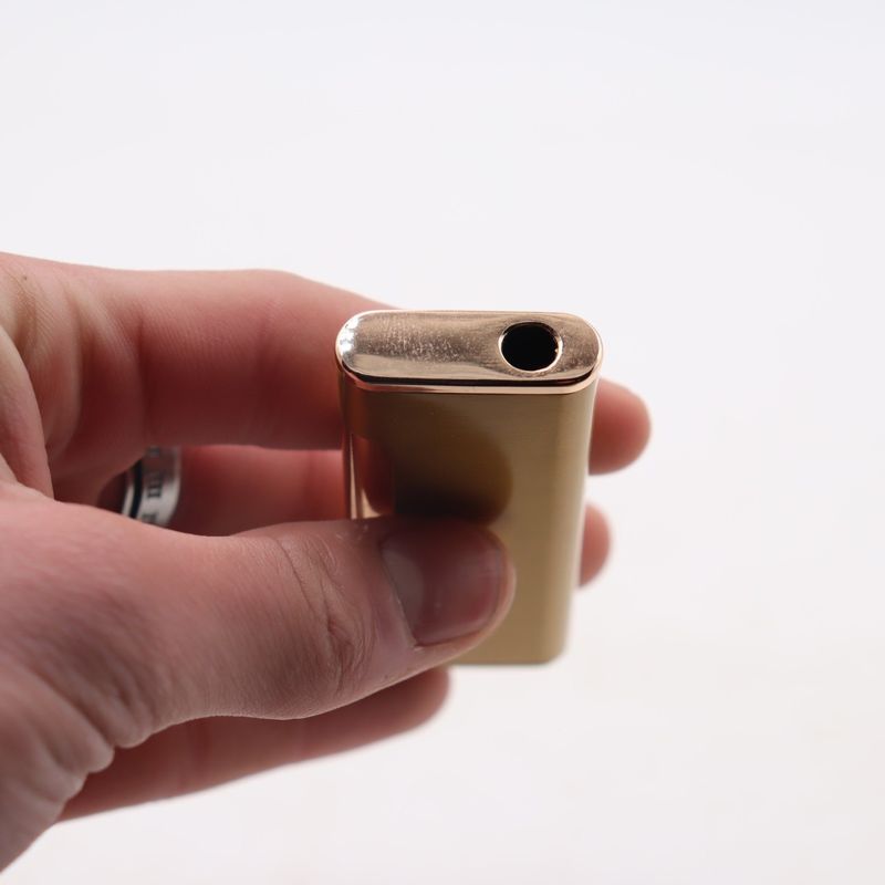 Market - Tutun si tigari - Articole si accesorii tutun - Bricheta aurie cu buton auriu, antivant, reincarcabila - Infinity.ro