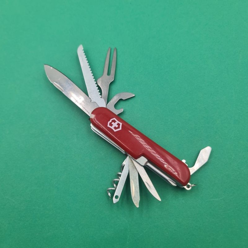 Sport si Outdoor - Camping - Cutite, bricege si accesorii - Cutite si bricege - Briceag Multifunctional Swiss, Agatatoare, 9 cm, Rosu - Infinity.ro