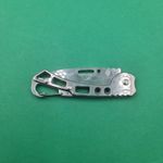 Sport si Outdoor - Camping - Cutite, bricege si accesorii - Cutite si bricege - Briceag Prindere Gaica Pentru Curea, Model Gauri, Deschidere Manuala, 15 cm, Argintiu - Infinity.ro