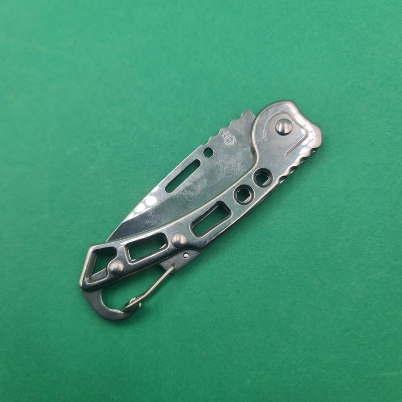 Sport si Outdoor - Camping - Cutite, bricege si accesorii - Cutite si bricege - Briceag Prindere Gaica Pentru Curea, Model Gauri, Deschidere Manuala, 15 cm, Argintiu - Infinity.ro