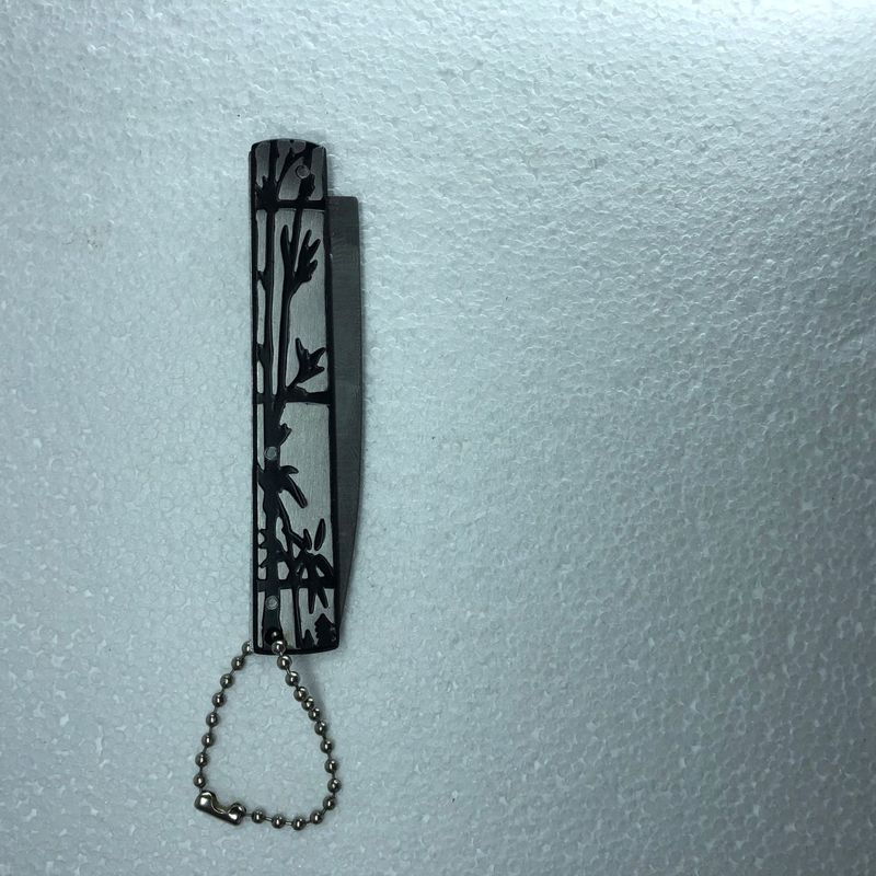 Sport si Outdoor - Camping - Cutite, bricege si accesorii - Cutite si bricege - Briceag cu Breloc, Model 3 Stele, Dalimag, 15 cm - Infinity.ro