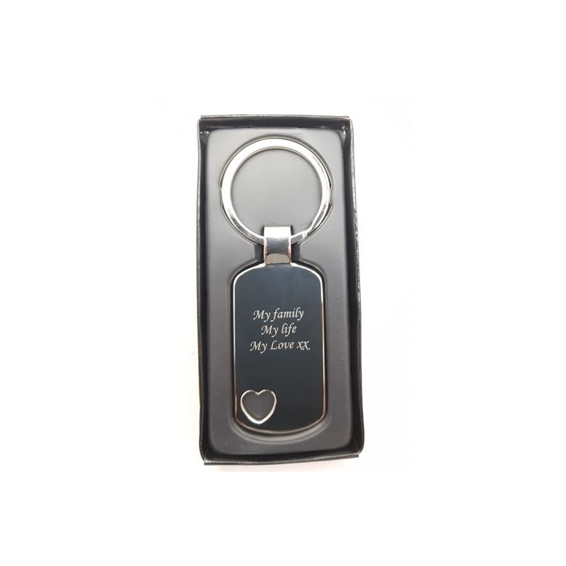 Fashion, accesorii si bijuterii - Barbati - Accesorii barbati - Alte accesorii barbati - Breloc personalizat metalic dreptunghi cu inima decupata gravat cu textul tau - Infinity.ro