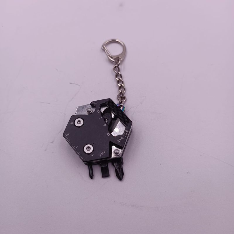 Fashion, accesorii si bijuterii - Barbati - Accesorii barbati - Alte accesorii barbati - Breloc Multifunctional din Otel, 3 Surubelnite, Cutit, 4 cm, Fade - Infinity.ro