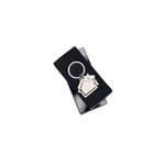 Fashion, accesorii si bijuterii - Barbati - Accesorii barbati - Alte accesorii barbati - Breloc metalic gravat personalizat cu textul tau. 2 case. 6x3 cm. argintiu - Infinity.ro