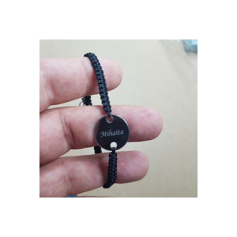 Fashion, accesorii si bijuterii - Femei - Bijuterii femei - Bratari femei - Bratara neagra impletita cu banut gravat personalizat cu textul tau - Infinity.ro