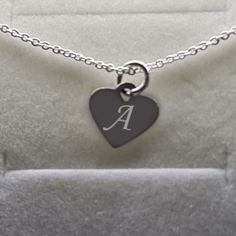Fashion, accesorii si bijuterii - Femei - Bijuterii femei - Bratari femei - Bratara argint 925, 25 cm,  si charm inima argint, gravat si personalizat cu litera ta - Infinity.ro