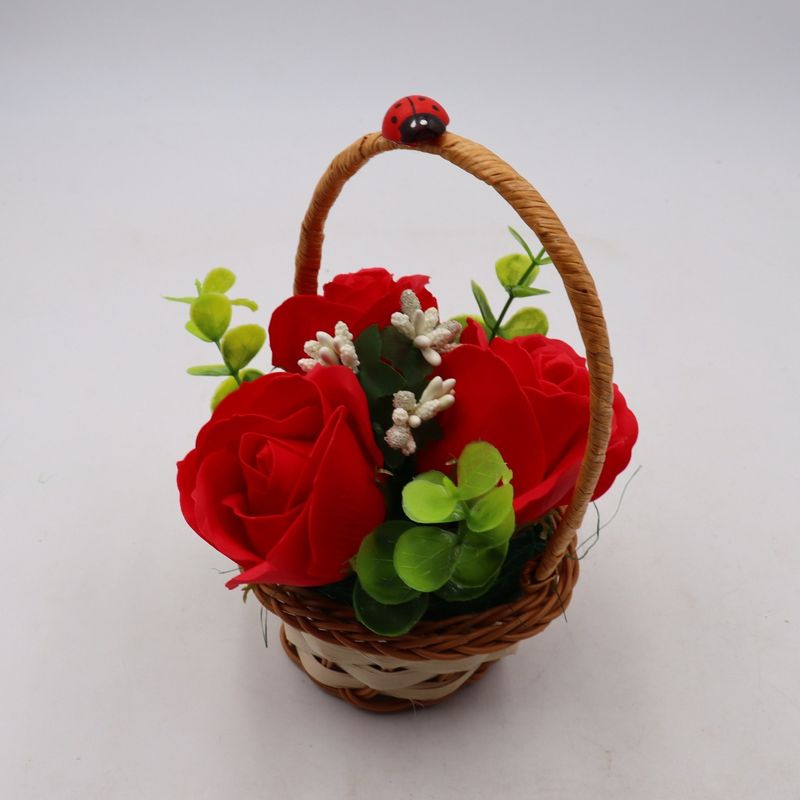 Market - Cadouri - Flori si aranjamente - Aranjament Floral, Cosulet Trandafiri,  3 Trandafiri Rosi din Sapun - Infinity.ro