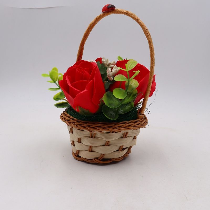 Market - Cadouri - Flori si aranjamente - Aranjament Floral, Cosulet Trandafiri,  3 Trandafiri Rosi din Sapun - Infinity.ro