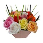 Market - Cadouri - Flori si aranjamente - Aranjament floral deosebit 15 trandafiri cutie roz, flori de sapun - Infinity.ro