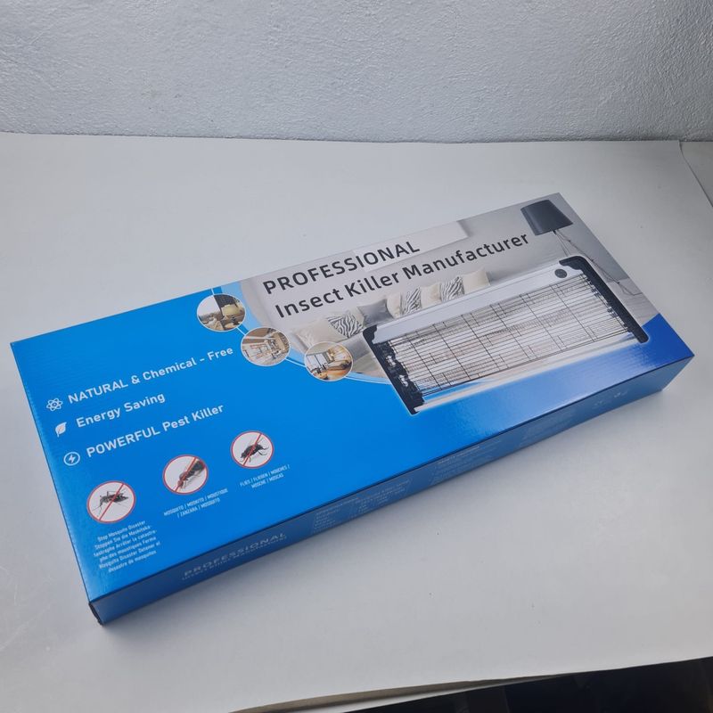 Casa si Gradina - Gradinarit si plante - Intretinere gradina - Articole daunatori gradina - Aparat antiinsecte profesional UV, 2x20W, raza 200 mp, muste, tantari, 65 cm - Infinity.ro