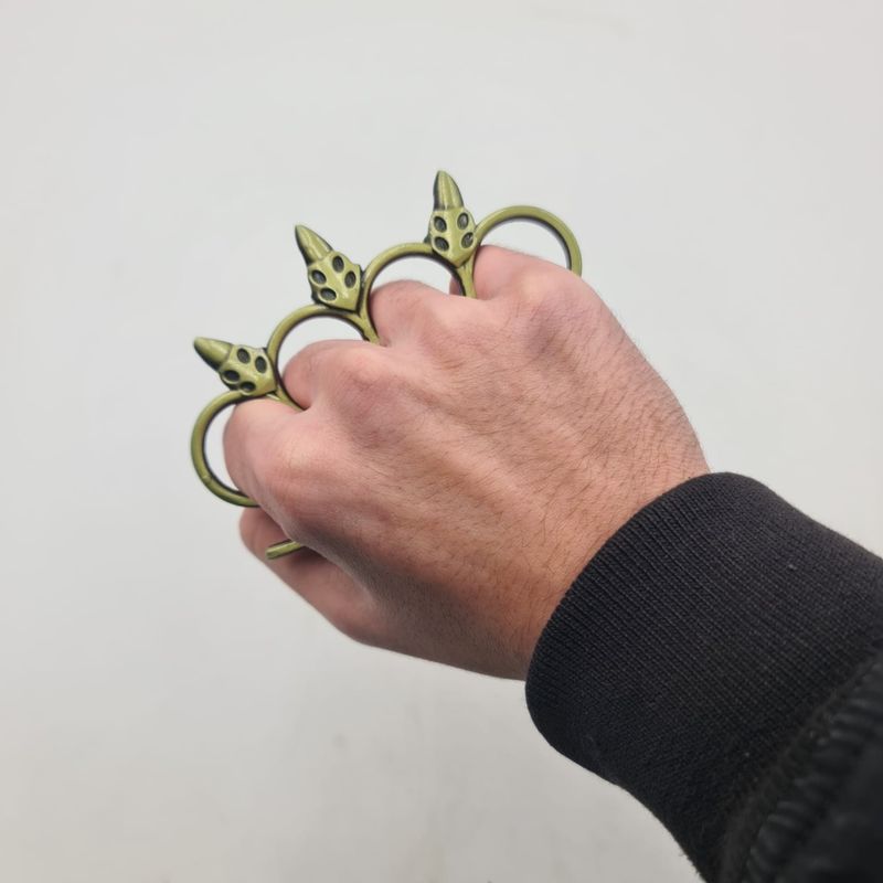 Sport si Outdoor - Sporturi de contact - Produse autoaparare - Pumnal Tip Box, Autoaparare, Model Gloante Verde - Infinity.ro