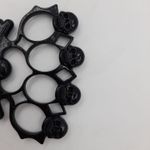 Sport si Outdoor - Sporturi de contact - Produse autoaparare - Pumnal tip box, rozeta autoaparare cu 4 cranii, 1 cm grosime, neagra, - Infinity.ro