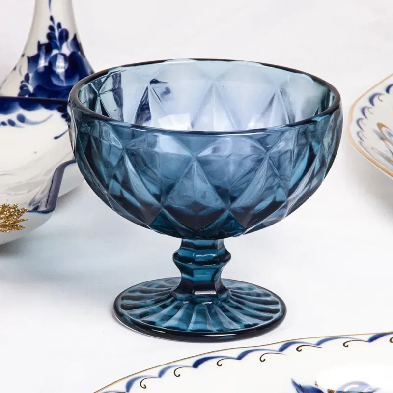 Casa si Gradina - Bucatarie si vesela - Vesela si tacamuri - Vesela desert - Set 6 cupe inghetata din sticla Bleu, 300 ml, model fatetat elegant, ideale pentru deserturi, fructe si servire premium - Infinity.ro