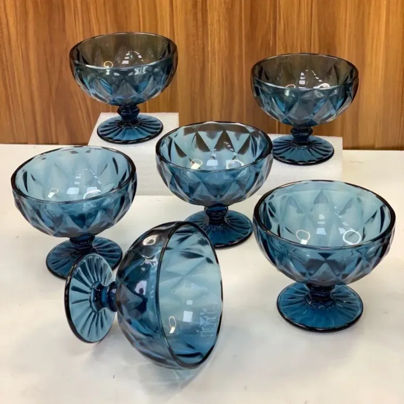 Casa si Gradina - Bucatarie si vesela - Vesela si tacamuri - Vesela desert - Set 6 cupe inghetata din sticla Bleu, 300 ml, model fatetat elegant, ideale pentru deserturi, fructe si servire premium - Infinity.ro