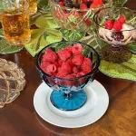 Casa si Gradina - Bucatarie si vesela - Vesela si tacamuri - Vesela desert - Set 6 cupe inghetata din sticla Bleu, 300 ml, model fatetat elegant, ideale pentru deserturi, fructe si servire premium - Infinity.ro