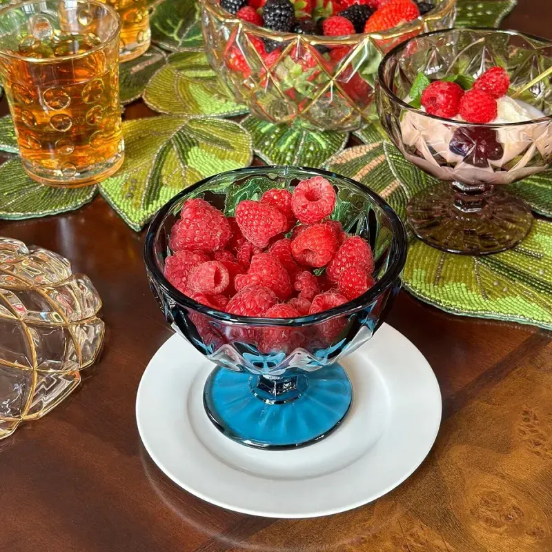 Casa si Gradina - Bucatarie si vesela - Vesela si tacamuri - Vesela desert - Set 6 cupe inghetata din sticla Bleu, 300 ml, model fatetat elegant, ideale pentru deserturi, fructe si servire premium - Infinity.ro