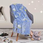 Casa si Gradina - Textile si covoare - Pături și cuverturi - Pături - Patura Pufoasa si Magica, Imprimeu Glow in the Dark, Planete, Albastru, 185cm x 100cm - Infinity.ro