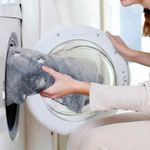 Casa si Gradina - Textile si covoare - Pături și cuverturi - Pături - Patura Pufoasa si Magica, Imprimeu Glow in the Dark, Unicorni, Roz Curcubeu, 185cm x 100cm - Infinity.ro