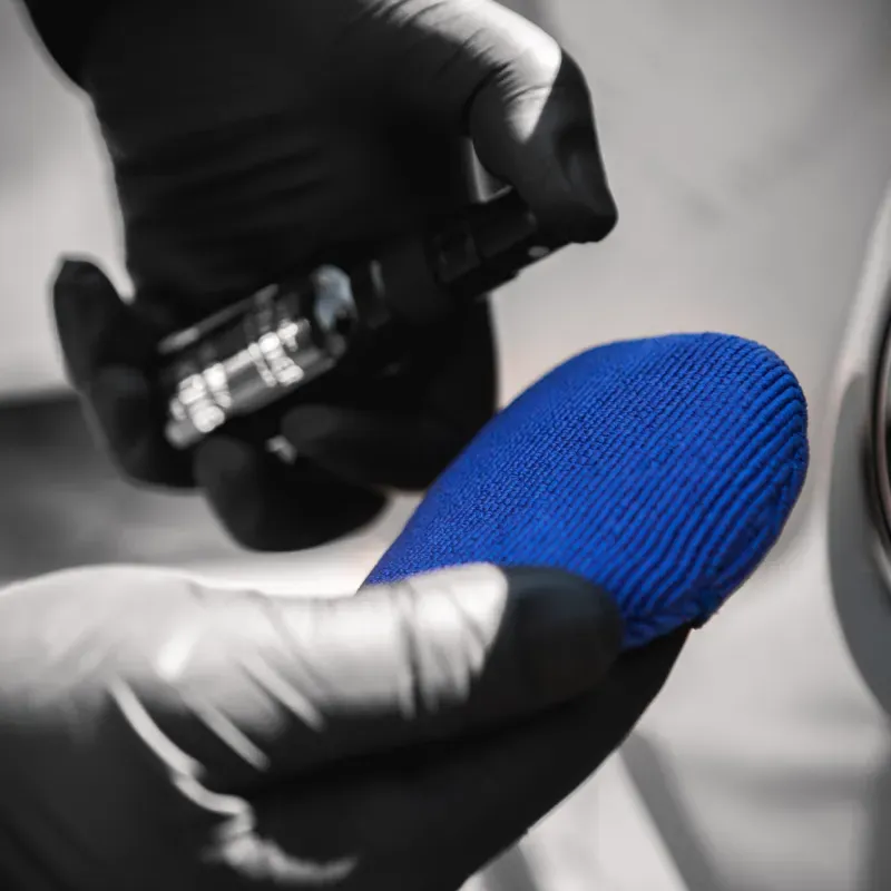 Auto si Moto - Intretinere auto - Produse curatare auto - Deturner The Only Coating 30 ml  - Protector Ceramic - Protectie Auto Pana La 12 Luni - Infinity.ro