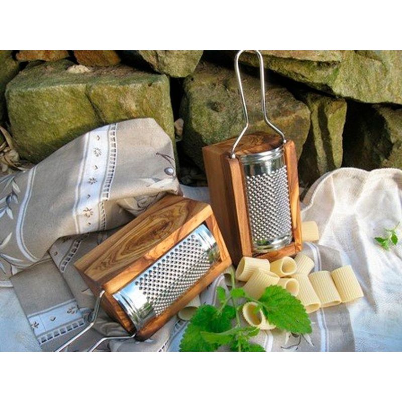 Casa si Gradina - Bucatarie si vesela - Ustensile bucatarie - Razatori si curatatoare - Razatoare pentru branza tare cu cutie colectare, lemn maslin + inox, 11x7x6 cm - Infinity.ro