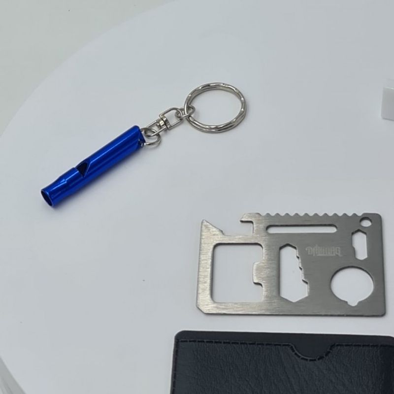 Sport si Outdoor - Accesorii si echipamente sportive - Sporturi extreme si supravietuire - Kituri supravietuire - Kit supravietuire, 4 in 1, card multifunctional, husa, 2 fluiere, gri - Infinity.ro