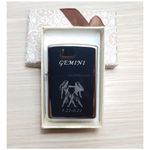 Market - Tutun si tigari - Articole si accesorii tutun - Bricheta Metalica Gravata Zodie Gemeni, Gemini Zodiac , 3,5 X 5,5 Cm - Infinity.ro