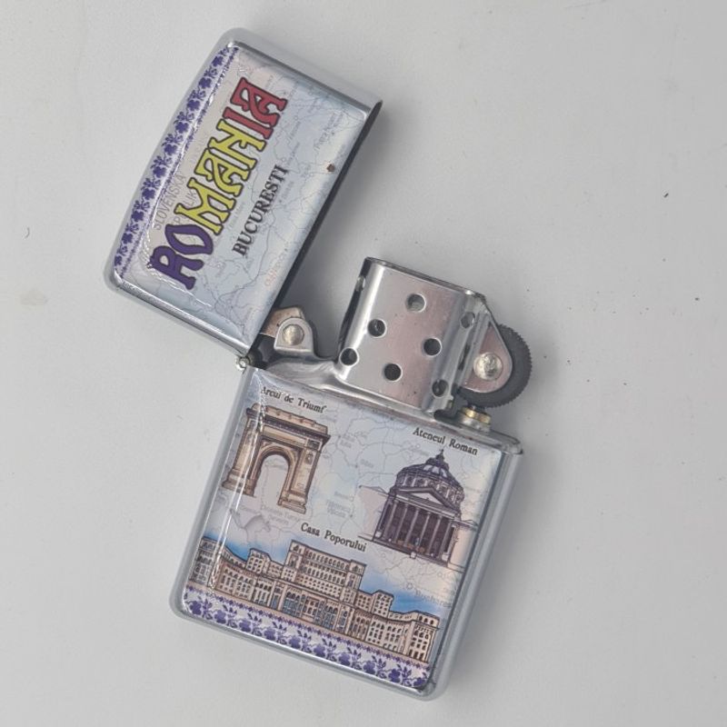 Market - Tutun si tigari - Articole si accesorii tutun - Bricheta Metalica cu Benzina, Model Bucuresti - Infinity.ro