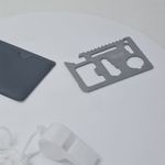 Sport si Outdoor - Accesorii si echipamente sportive - Sporturi extreme si supravietuire - Kituri supravietuire - Kit supravietuire, 3 in 1, card multifunctional, husa, fluier, gri - Infinity.ro