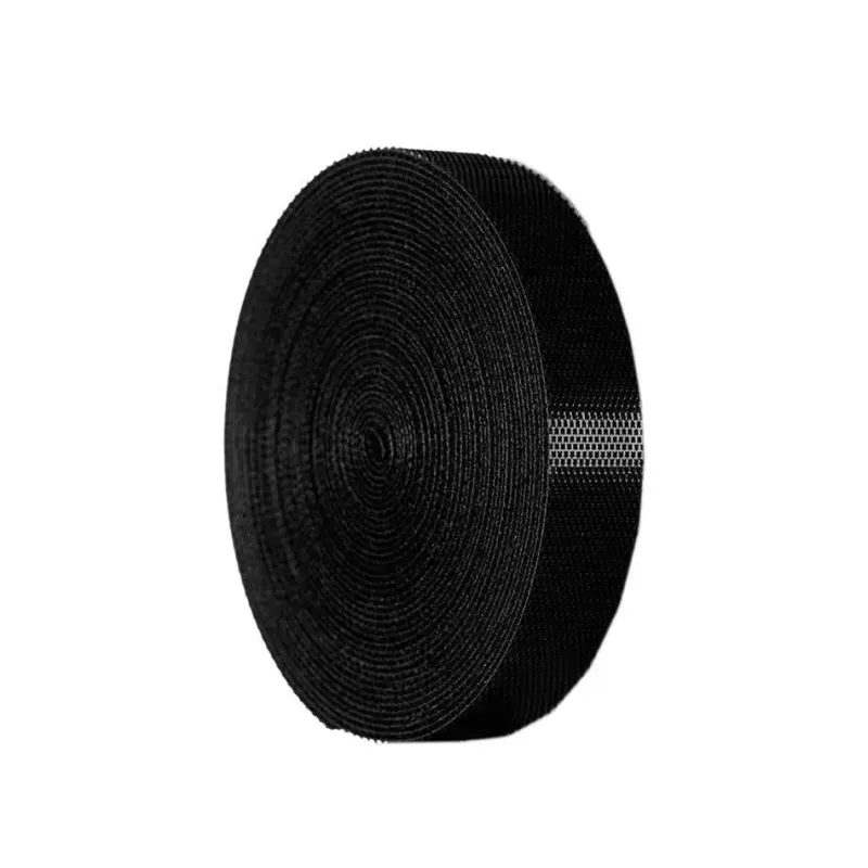 PC, gaming si accesorii - Retelistica - Cabluri si accesorii - Organizator de cabluri Banda Velcro Well 3m x 1.5cm negru ORG-CABLE-T0103BK-WL - Infinity.ro