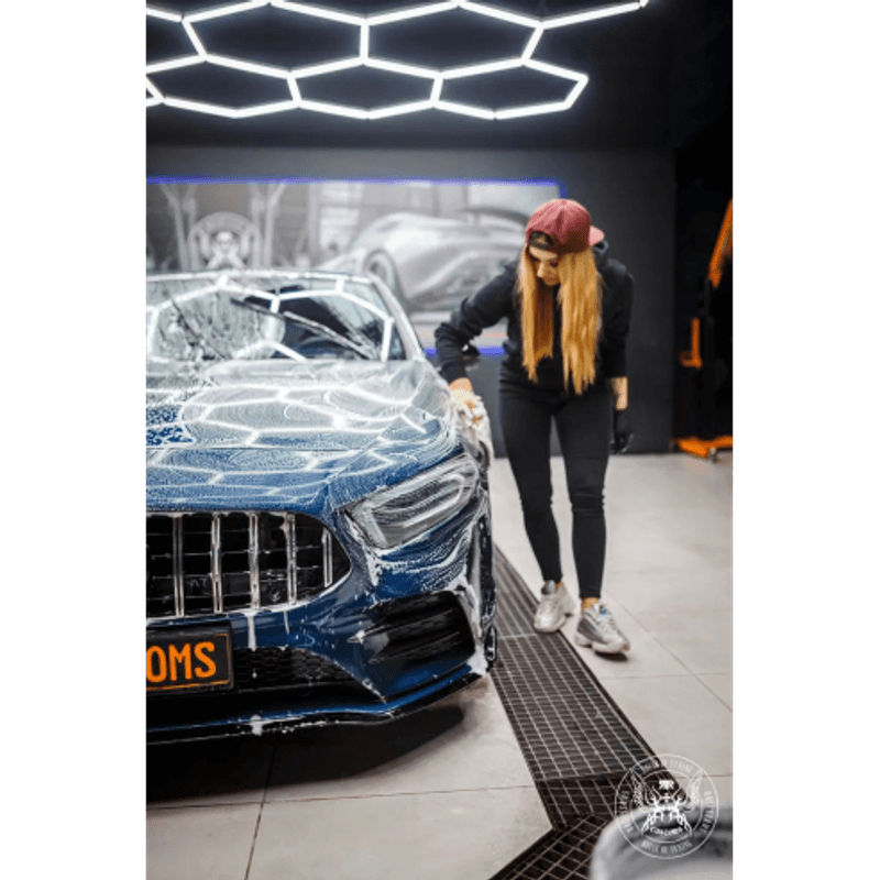 Auto si Moto - Intretinere auto - Produse curatare auto - Sampon Auto cu Ph Neutru miros Cola BadBoys Shampoo Cola, 500ml - Infinity.ro