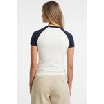 Fashion, accesorii si bijuterii - Femei - Imbracaminte femei - Tricouri si topuri femei - Tricou de dama Guess Jeans W4BI52 Alb S INTL - Infinity.ro
