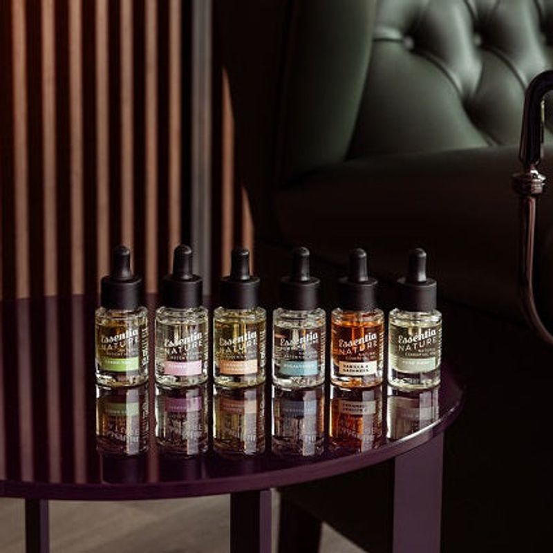 Casa si Gradina - Decoratiuni - Aromaterapie si lumanari - Uleiuri esentiale aromaterapie - Ulei Esential Solubil in Apa -Portocale si Scortisoara 15 ml - Infinity.ro