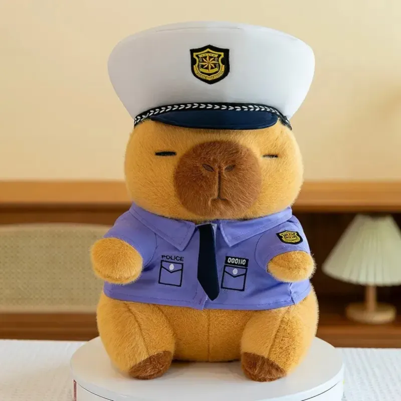 Jucarii, Copii si Bebe - Jucarii si jocuri - Jucarii de plus - Jucarie plus Capybara politist ABYZ, 25 cm, maro, model cu haine detasabile, cadou pentru copii - Infinity.ro