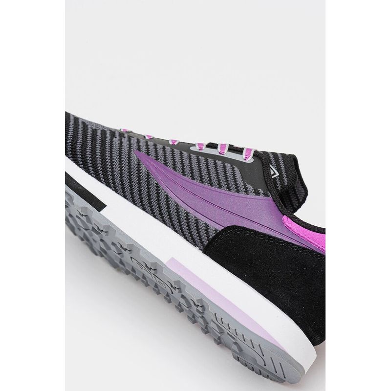 Fashion, accesorii si bijuterii - Femei - Incaltaminte femei - Sneakers si tenisi femei - Pantofi sport Fila cu insertii din piele intoarsa Retronique 22 39 EU Multicolor - Infinity.ro