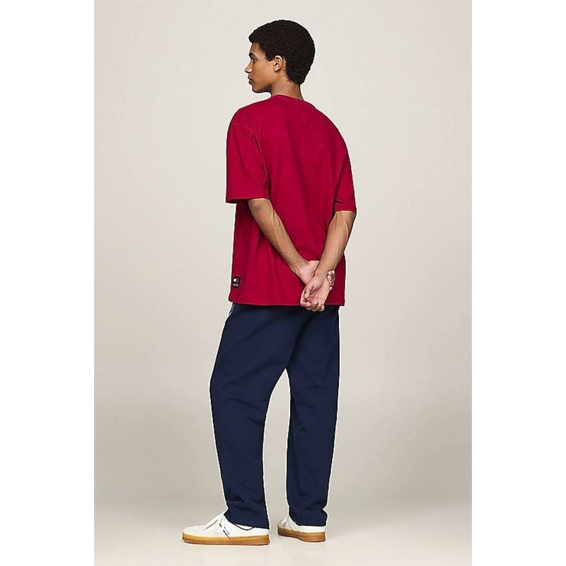 Fashion, accesorii si bijuterii - Barbati - Imbracaminte - Tricouri si bluze barbati - Tricou barbati Tommy Jeans Ovz Vintage NYC Tee DM0DM18543 M INTL Rosu - Infinity.ro
