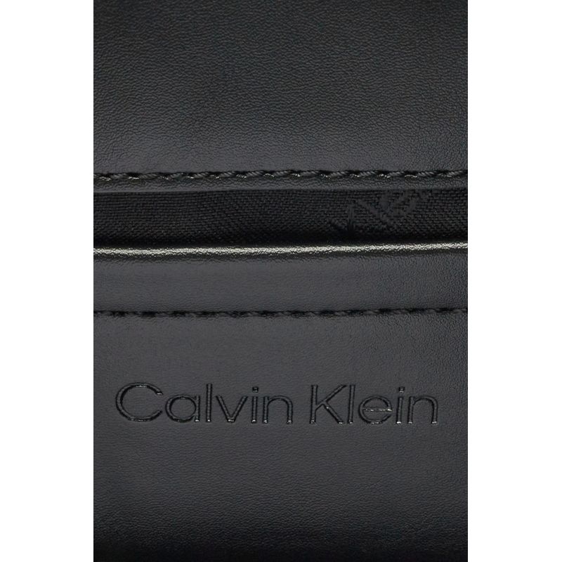 Fashion, accesorii si bijuterii - Femei - Accesorii femei - Genti si rucsacuri femei - Poseta dama Calvin Klein K60K612623 Negru 23  x  11  x  4 cm - Infinity.ro