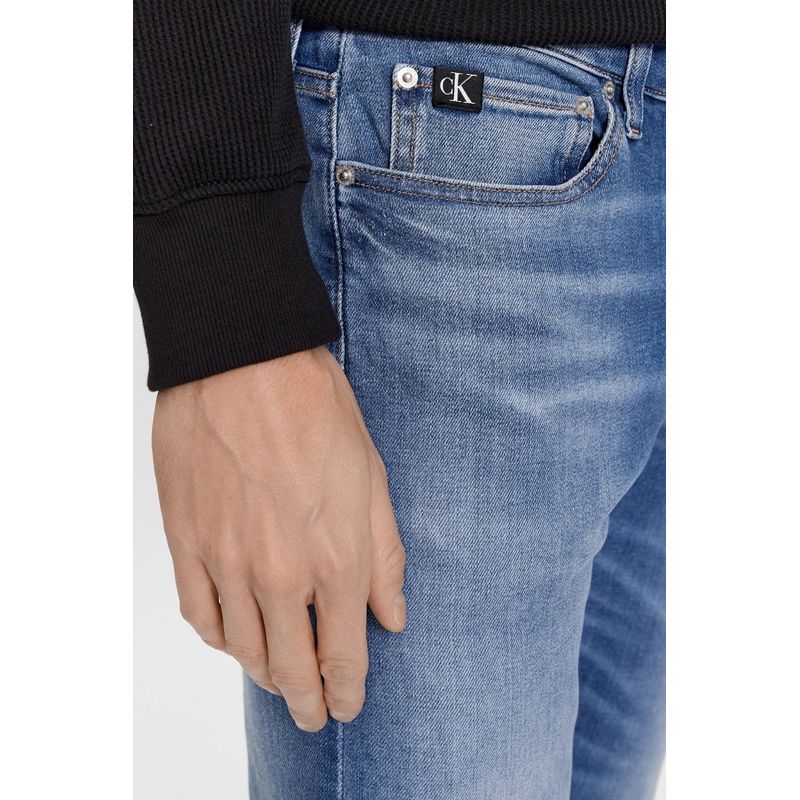 Fashion, accesorii si bijuterii - Barbati - Imbracaminte - Pantaloni barbati - Blugi barbati Calvin Klein Jeans J30J323685 W33-L32 US Albastru - Infinity.ro