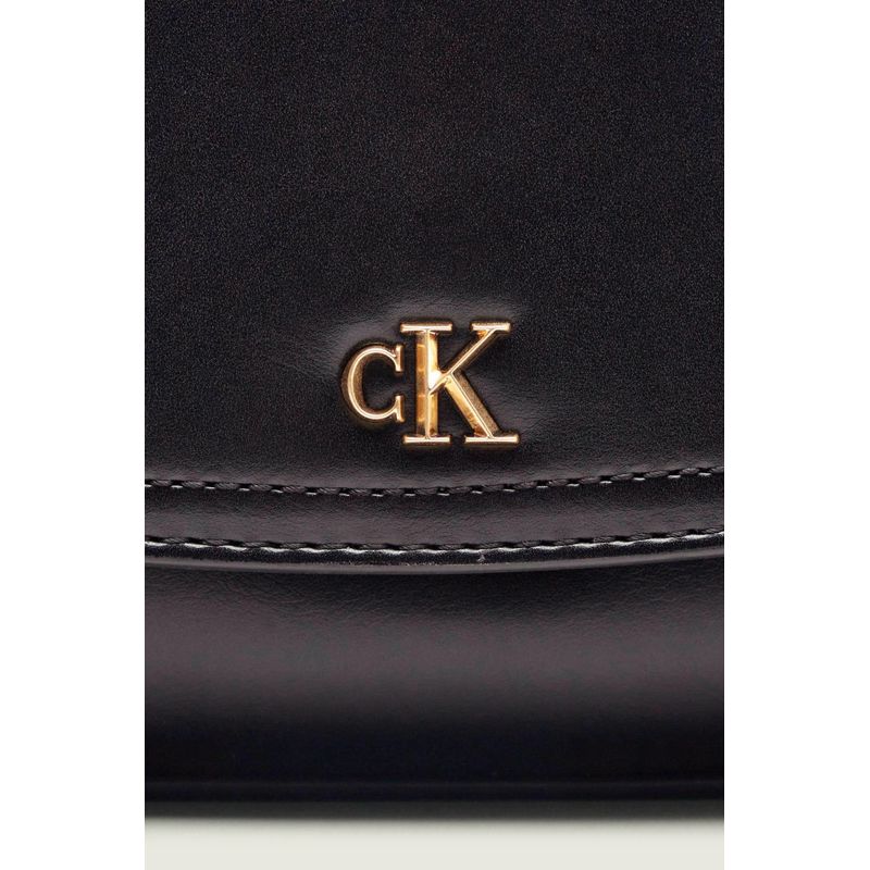 Fashion, accesorii si bijuterii - Femei - Accesorii femei - Genti si rucsacuri femei - Poseta dama Calvin Klein LV04F3421G Negru 22 x 14 x 5 cm - Infinity.ro